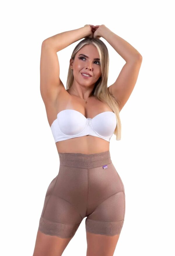 Panty Levanta cola tipo Short Talle alto Ref. 950 - Imagen 3
