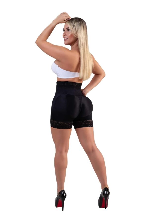 Panty Levanta cola tipo Short Talle alto Ref. 950
