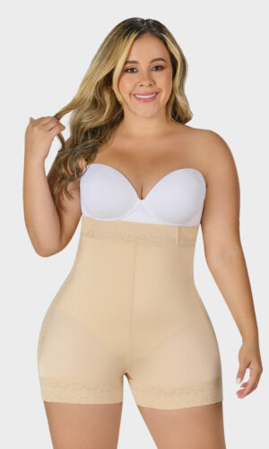 Short extracorto con talle extra alto MYD SXA0216